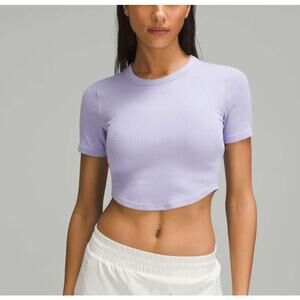 NEW Lululemon Hold Tight Straight-Hem Cropped T-Shirt in Lilac sz 4